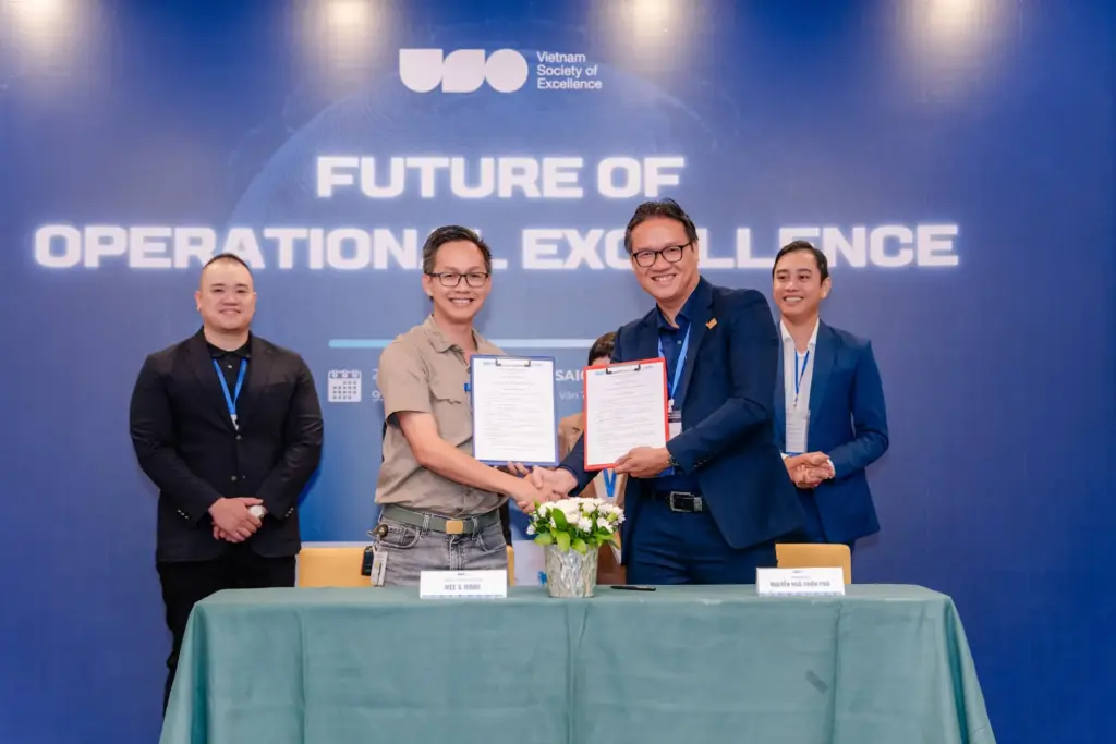 Lễ ký kết hợp tác tại hội thảo Future of Operational Excellence