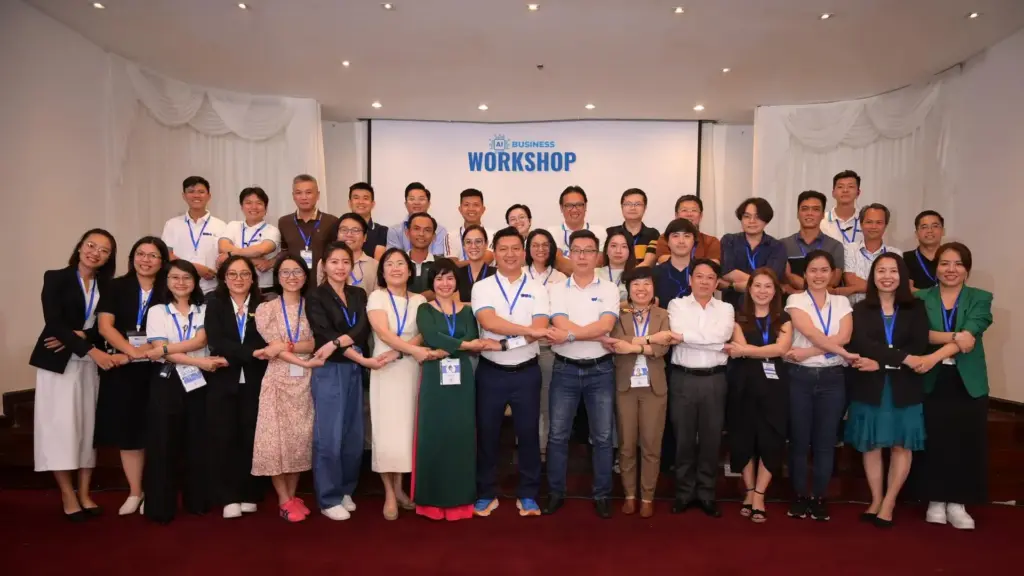 Thành viên VSE chụp ảnh chung tại workshop
